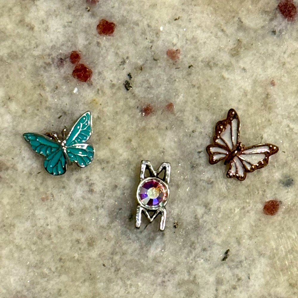 Origami Owl Mom Charm set 🦋